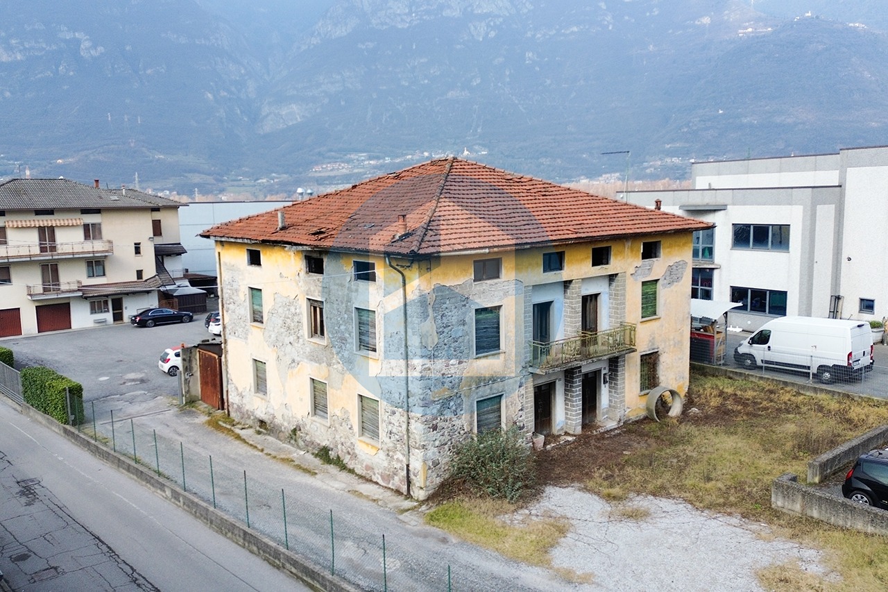 Villa Vendita CASA SINGOLA IN VENDITA A PIAN CAMUNO - PIS312