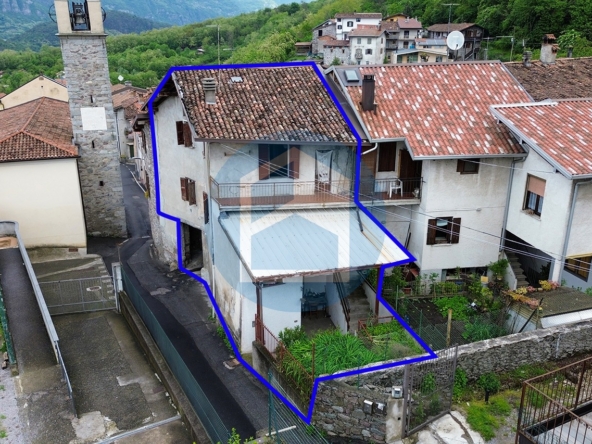 Villa Vendita CASA SINGOLA IN VENDITA A DARFO BOARIO TERME - PIS321