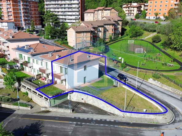 Villino Vendita VILLETTA A SCHIERA IN VENDITA A LOVERE - PIS200