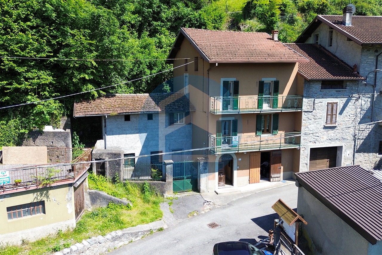 Casa Terracielo Vendita CASA TERRA CIELO IN VENDITA A BIENNO - PIS405 - T3193