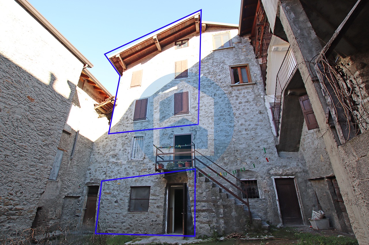 Casa Terracielo Vendita CASA TC E TERRENO IN VENDITA  A PRESTINE - BRE415/T916