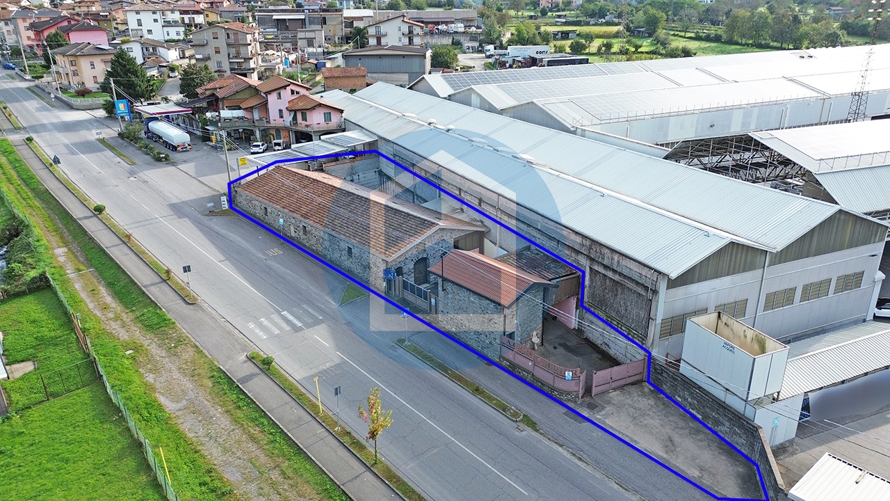 Capannone Vendita CAPANNONE IN VENDITA A BERZO INF. - BRE1602/CT301