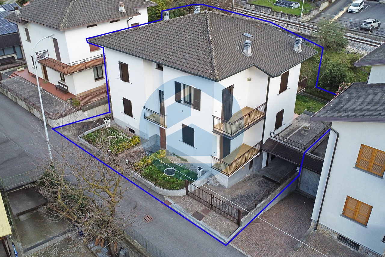 Villa Vendita VILLA SINGOLA IN VENDITA A CETO - BRE314/T4103