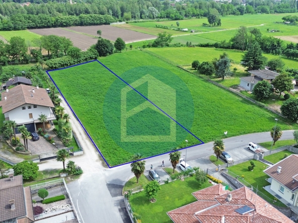 T. Residenziale Vendita TERRENO EDIFICABILE IN PIANCOGNO - DAR004/T0404