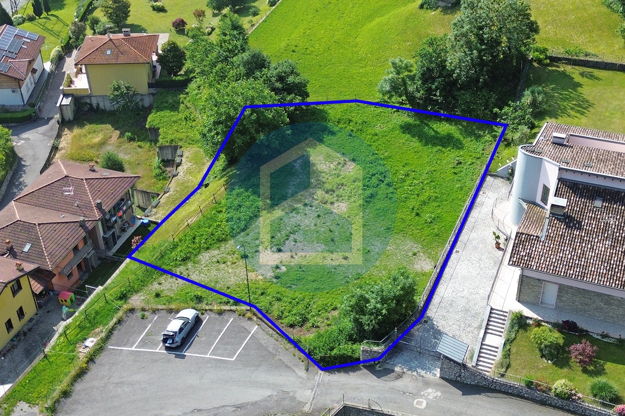 T. Residenziale Vendita T. EDIFICABILE IN VENDITA A CERVENO - BRE005/T135