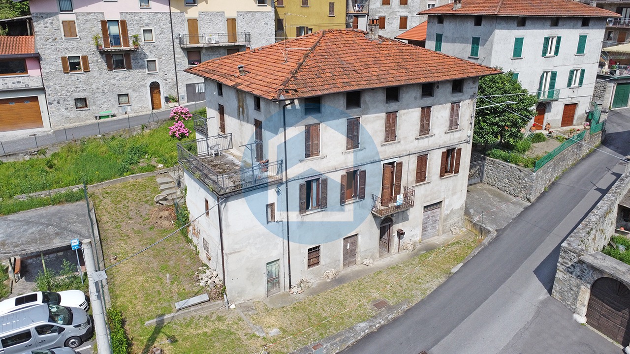 Palazzina Vendita PALAZZINA IN VENDITA A LOSINE - BRE335/T933