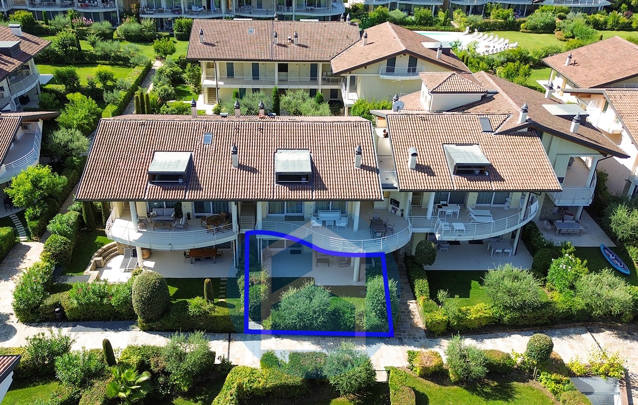 Appartamento Vendita APPARTAMENTO IN VENDITA A SIRMIONE - ISE111 - T255