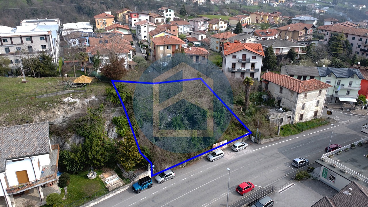 T. Residenziale Vendita TERRENO EDIFICABILE IN VENDITA A PIANICO - PIS004