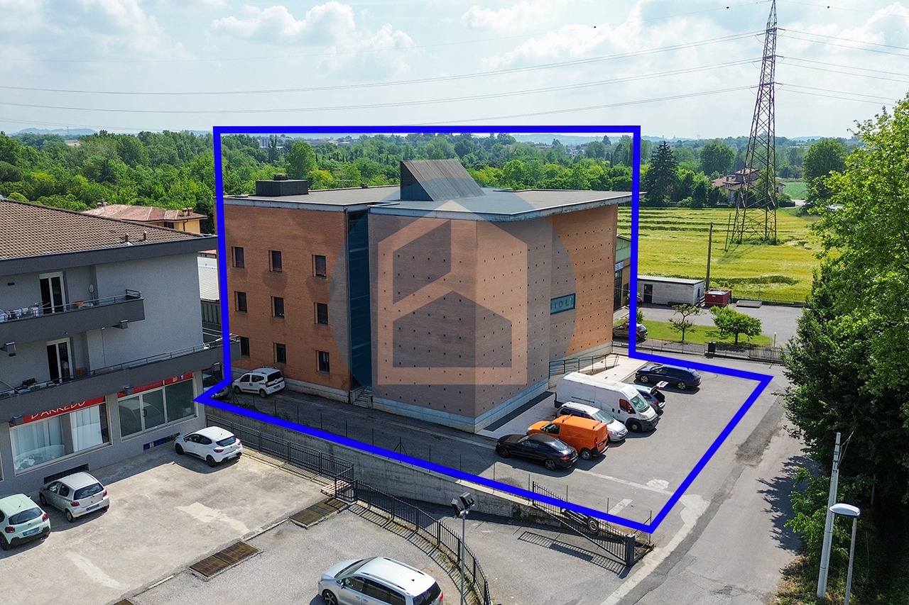 Negozio Vendita LOCALE COMMERCIALE IN VENDITA A CALCINATO-ISE903/NT303