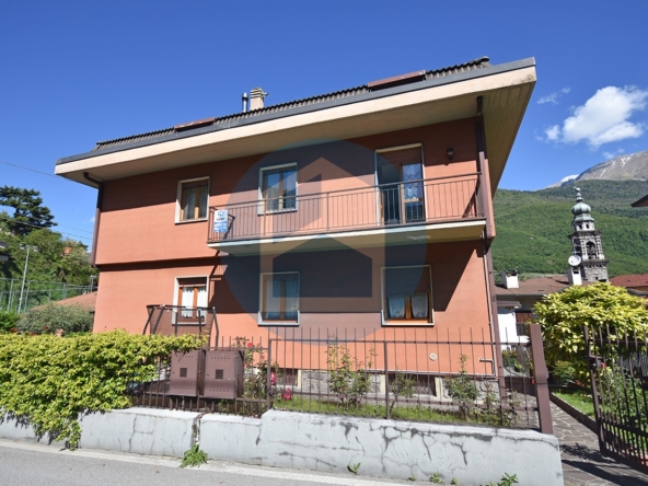 Villa Vendita VILLA SINGOLA IN VENDITA A BRENO - BRE307/T475