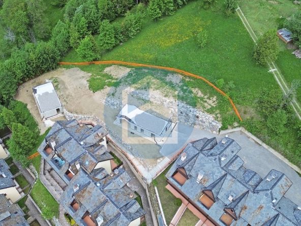 Villa Vendita VILLA SINGOLA IN VENDITA A PONTE DI LEGNO-DAR320/T4125