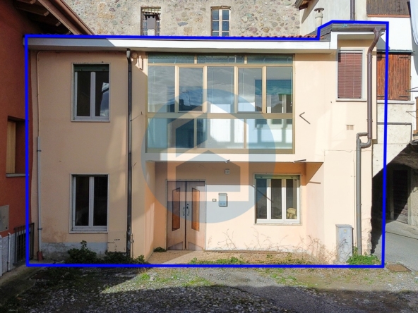 Villa Vendita CASA SINGOLA IN VENDITA A SOVERE - PIS307