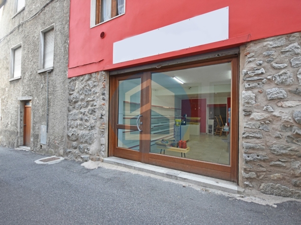 Negozio Affitto NEGOZIO IN LOCAZIONE A NIARDO - BRE1102/T0178