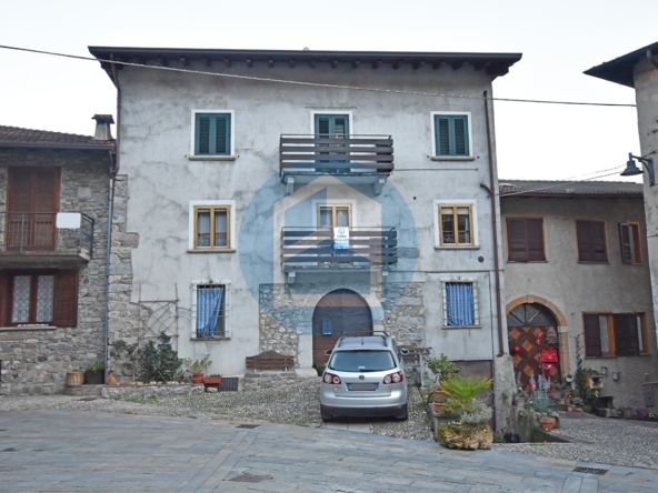 Appartamento Vendita QUADRILOCALE IN VENDITA A CAPO DI PONTE - BRE147/T503