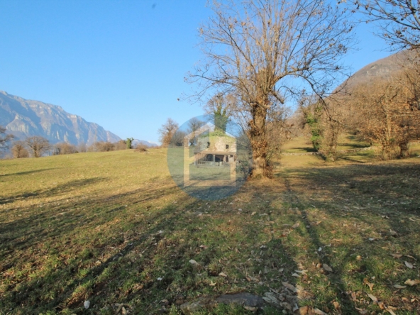 Cascina Vendita CASCINA IN VENDITA A GIANICO - DAR502/T003