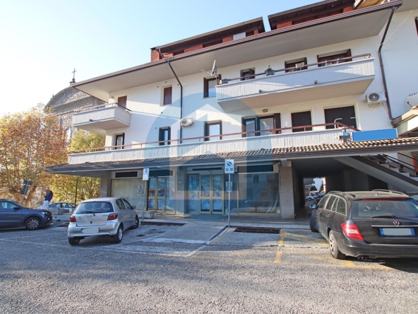 Negozio Affitto NEGOZIO IN AFFITTO A PIANCOGNO - DAR1110/NA001