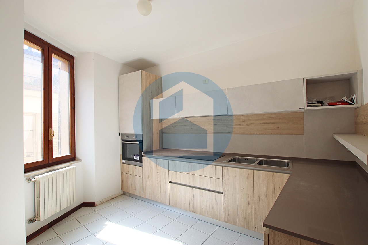 Appartamento Vendita TRILOCALE IN VENDITA A BRENO - DAR121/T3179