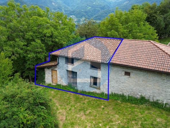 Cascina Vendita CASCINA IN VENDITA A MALEGNO - BRE513/T281