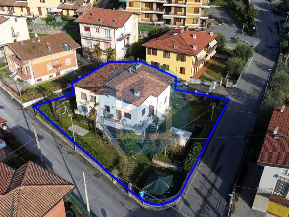 Villino Vendita VILLA SINGOLA IN VENDITA A SALE MARASINO - ISE301/T936