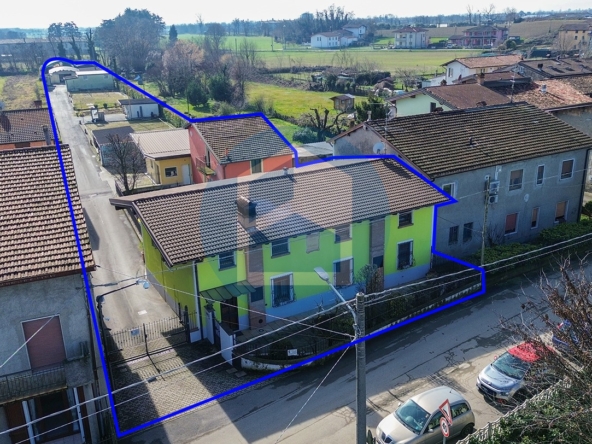 Villa Vendita VILLA IN VENDITA A CAZZAGO S/M - ISE303/T935