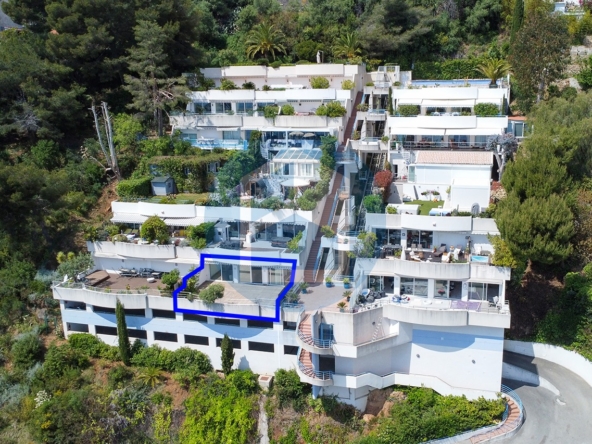 Appartamento Vendita TRILOCALE IN VENDITA A ROQUEBRUNE CAP MARTIN (FRANCIA)