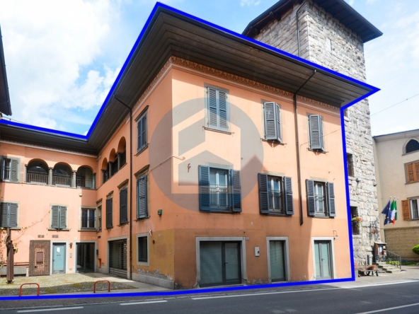 Palazzina Vendita PALAZZINA IN VENDITA A BRENO - BRE410/T939